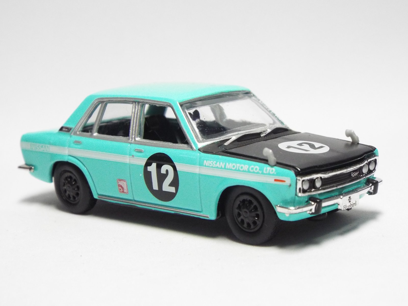 M2:日産ブルーバード